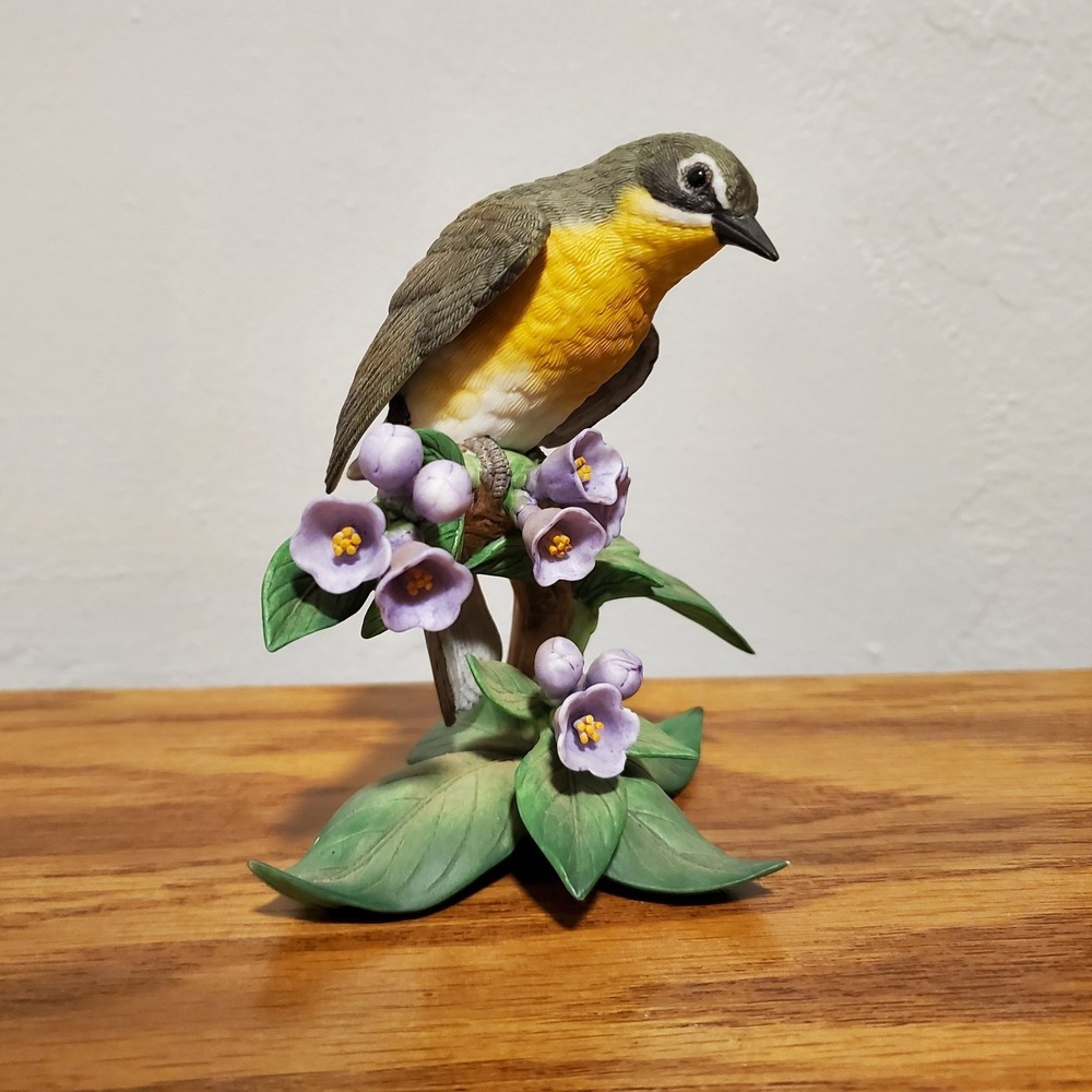 Lenox Garden Yellow Breasted Chat Bird Fine Porcelain Figurine 1996 Vintage